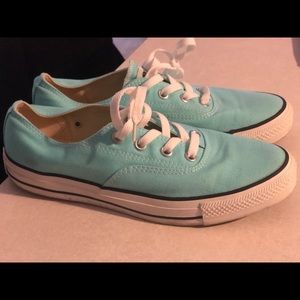 Women’s Teal blue converse